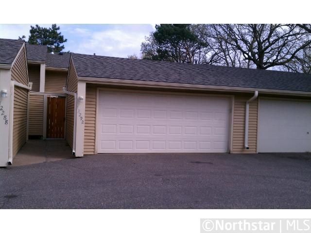 12292 Drake St NW, Coon Rapids, MN 55448