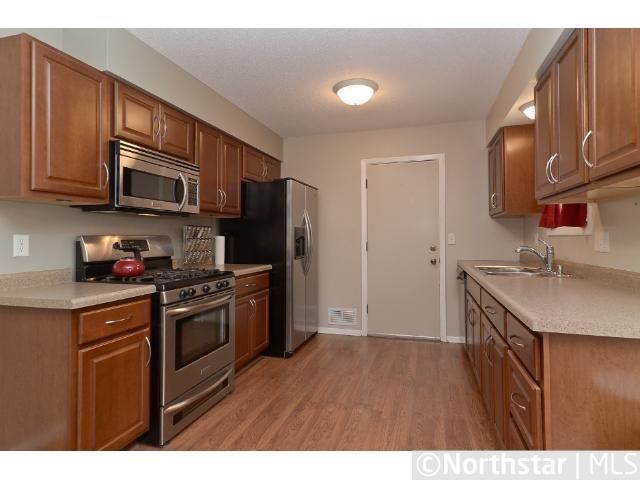 10526 102nd Pl N, Maple Grove, MN 55369