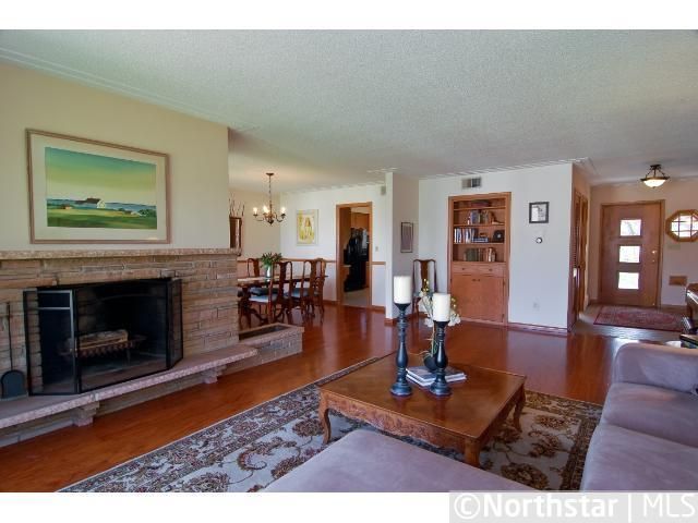 5324 Birchcrest Dr, Edina, MN 55436