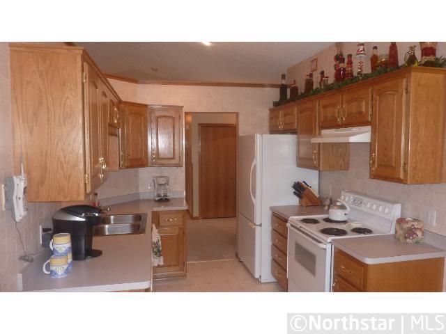 8649 Hillview Dr E, Saint Bonifacius, MN 55375