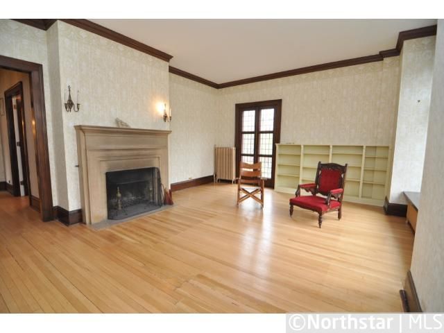 420 Holly Ave, Saint Paul, MN 55102
