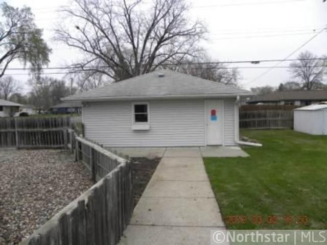 9401 Columbus Ave S, Bloomington, MN 55420