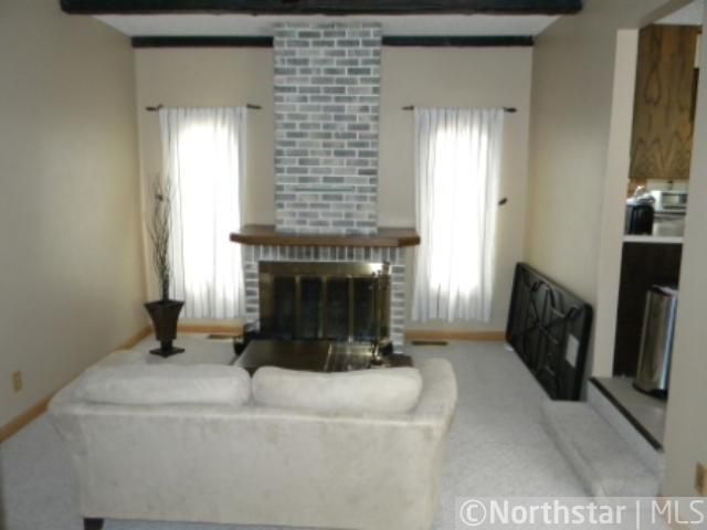 1734 Bluebill Dr, Eagan, MN 55122