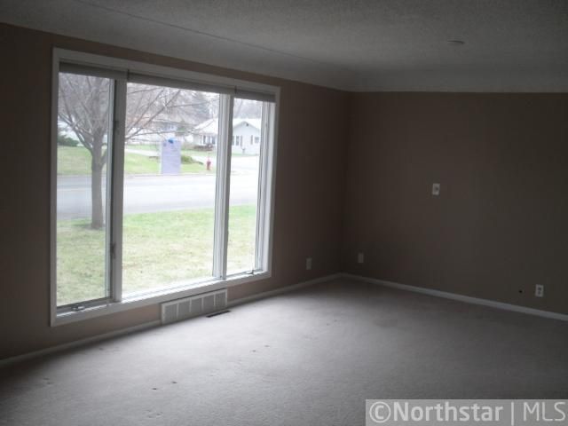 232 W 3rd St, Waconia, MN 55387