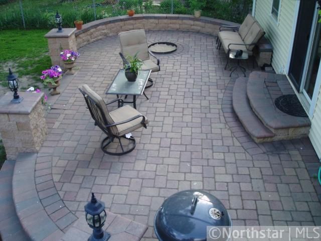 1696 5th St E, Saint Paul, MN 55106