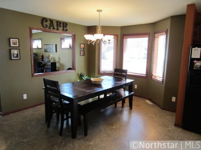 120 Frontier Ct, Sauk Rapids, MN 56379