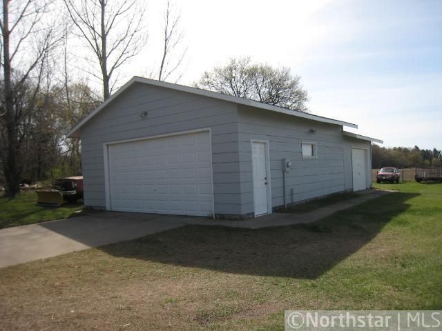 2074 315th Ln NW, Cambridge, MN 55008
