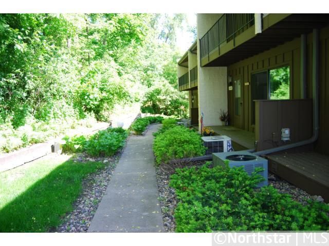 11448 Minnetonka Mills Rd, Minnetonka, MN 55305