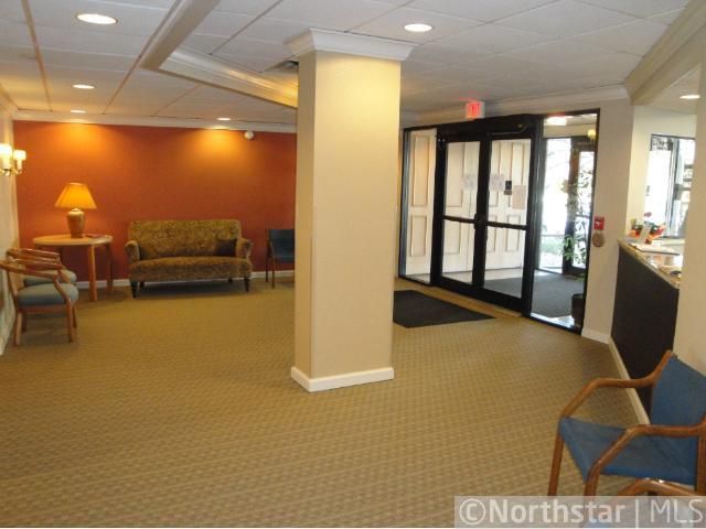 1425 W 28th St #107, Minneapolis, MN 55408