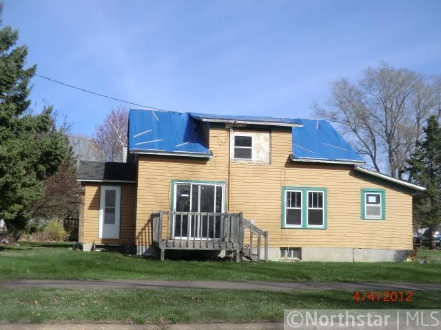 700 E Park Ave, Luck, WI 54853