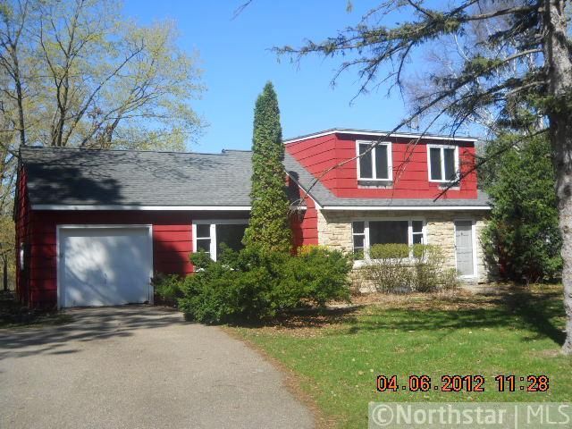 7010 Ches Mar Dr, Excelsior, MN 55331