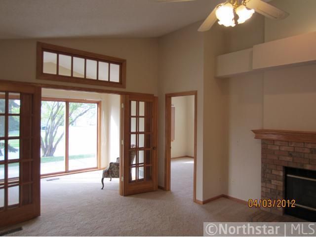 4095 Beaver Dam Rd, Eagan, MN 55122