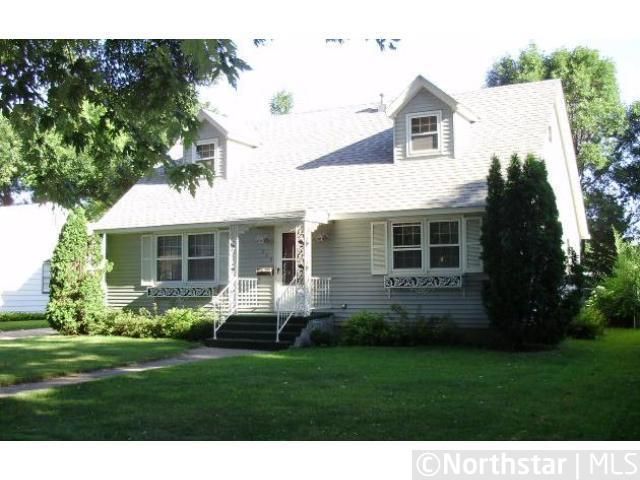 309 6th St W, Jordan, MN 55352