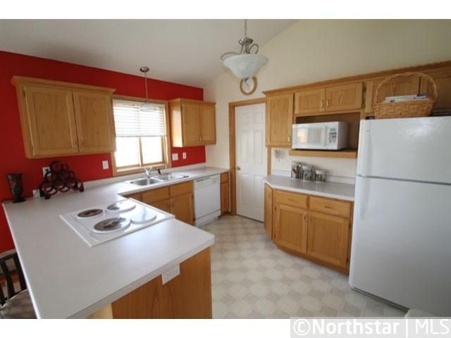1717 Highland Trl, Saint Cloud, MN 56301