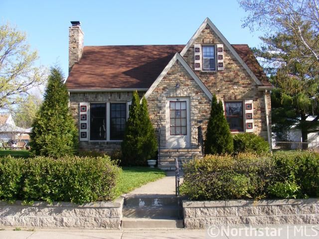 961 Eleanor Ave, Saint Paul, MN 55102
