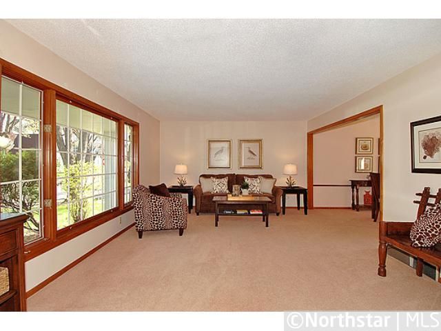 4901 W 44th St, Edina, MN 55424