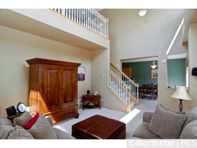7618 Coneflower Curve S, Chanhassen, MN 55317