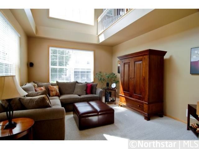 7618 Coneflower Curve S, Chanhassen, MN 55317