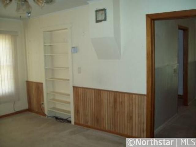 53 SE 8th Ave, Little Falls, MN 56345