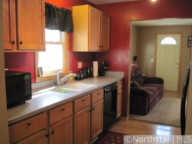 2501 Sherwood Rd, Mounds View, MN 55112
