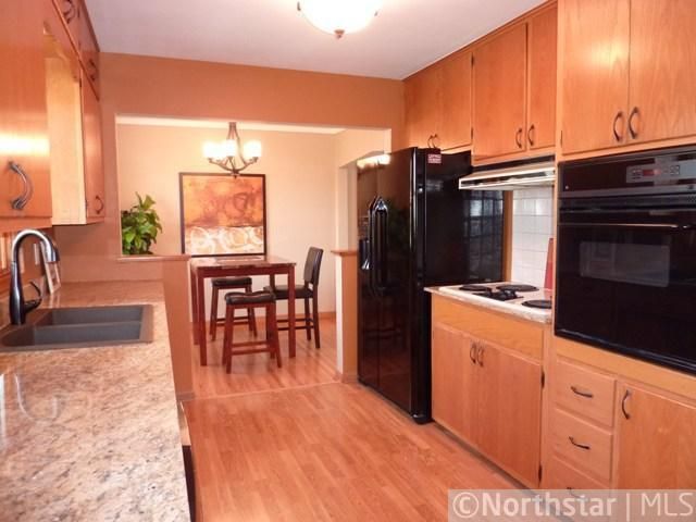 2053 California Ave E, Saint Paul, MN 55119