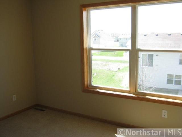 1303 Drake Cv, Mayer, MN 55360