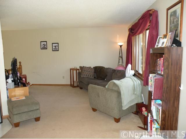 2206 93rd Trl, Brooklyn Park, MN 55444