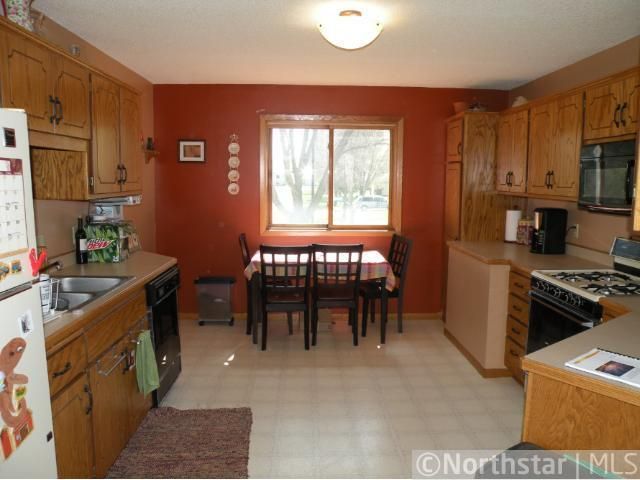 2206 93rd Trl, Brooklyn Park, MN 55444