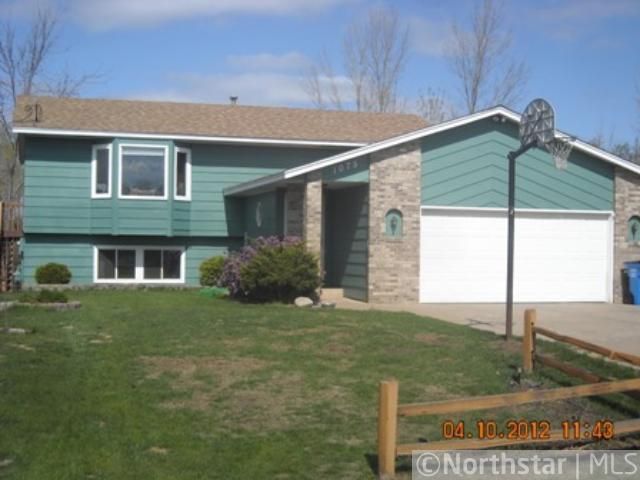 1075 Bear Cir NE, Cambridge, MN 55008