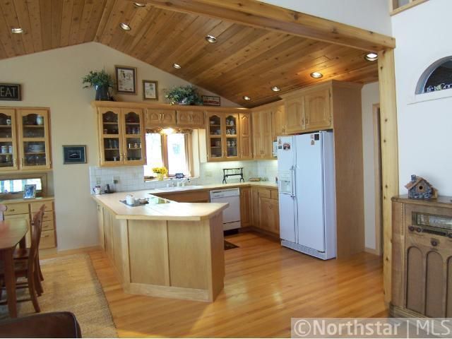 9881 Weavers Point Rd, Breezy Point, MN 56472