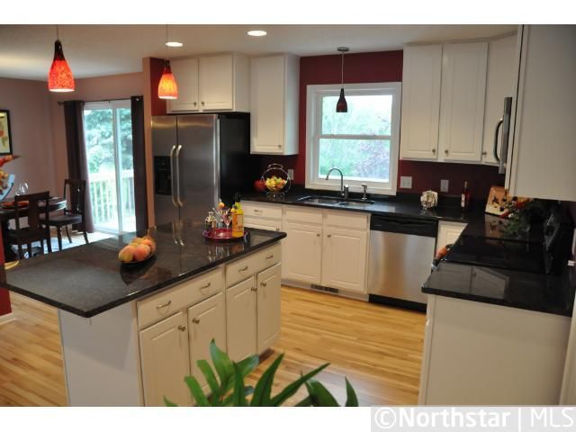 240 Zachary Ln N, Plymouth, MN 55441