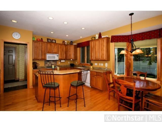 8513 W 110th St, Bloomington, MN 55438