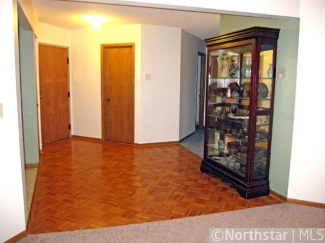 2425 E Franklin Ave #312, Minneapolis, MN 55406