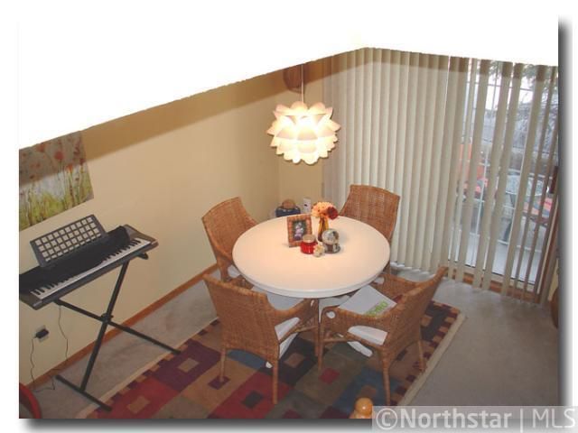 2776 Autumnwood Ln, Minnetonka, MN 55305