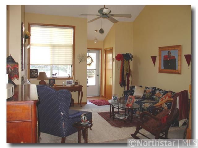 2776 Autumnwood Ln, Minnetonka, MN 55305