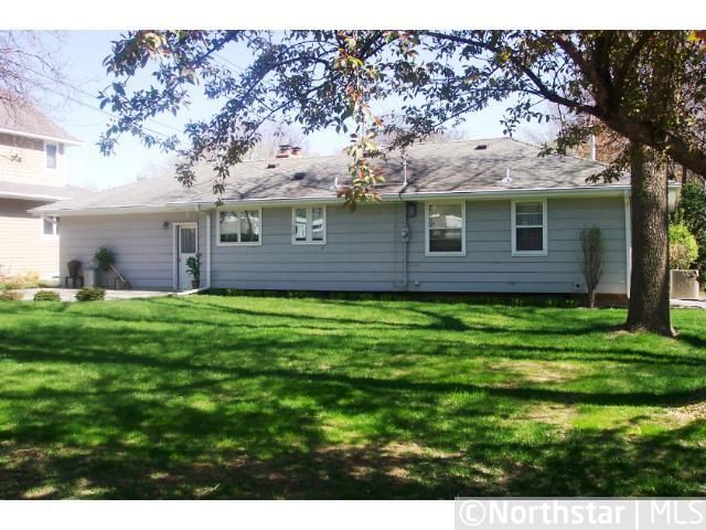 5512 Warden Ave, Edina, MN 55436
