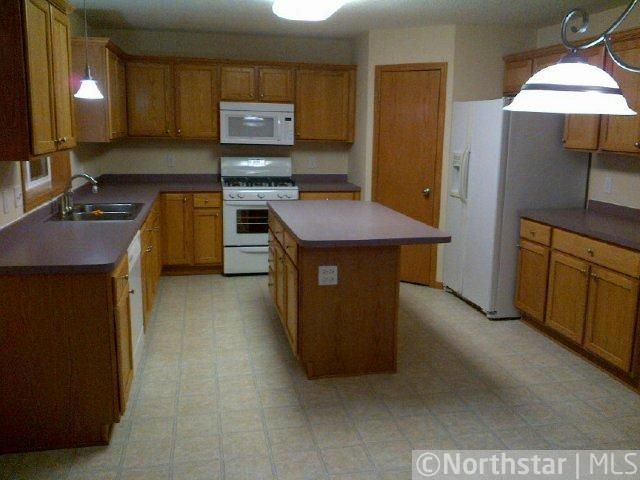 1216 Meadow Pw, Mayer, MN 55360