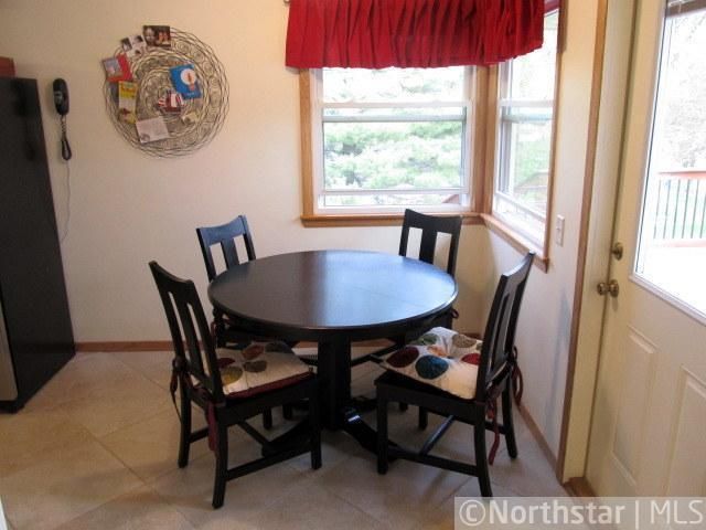 3209 Skycroft Dr, Saint Anthony, MN 55418