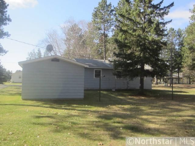 319 3rd St NW, Menahga, MN 56464