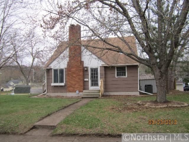 322 3rd St S, Bayport, MN 55003