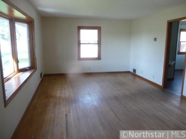 1312 Marshall Ave, Saint Paul Park, MN 55071