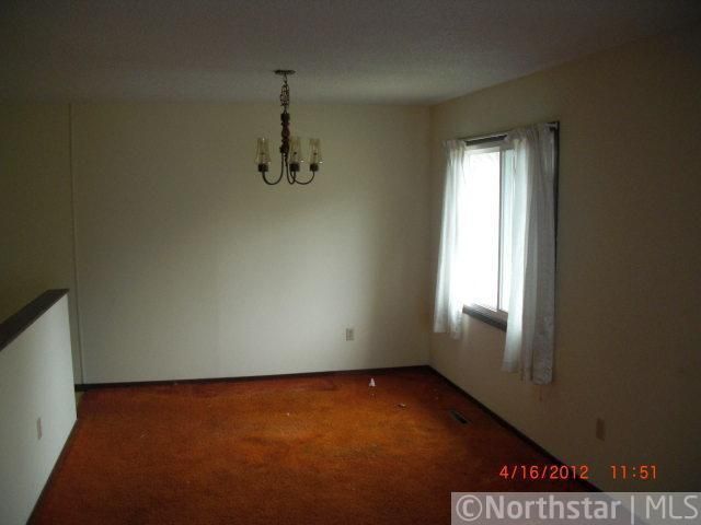 7839 Rimbley Rd, Woodbury, MN 55125