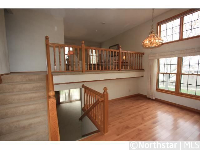 6528 Gray Fox Curve, Chanhassen, MN 55317