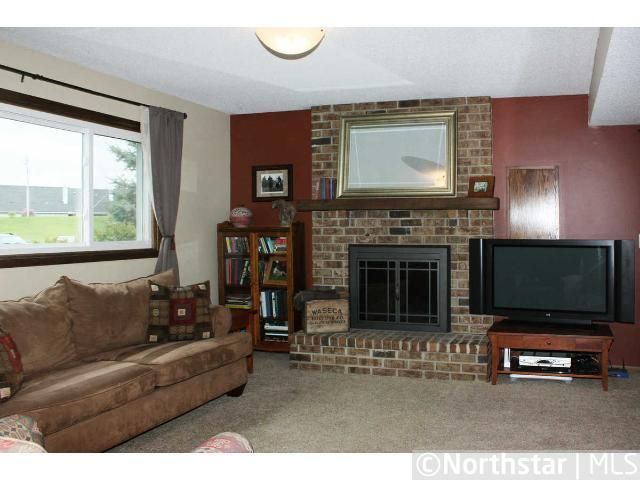10336 Balsam Ln, Eden Prairie, MN 55347