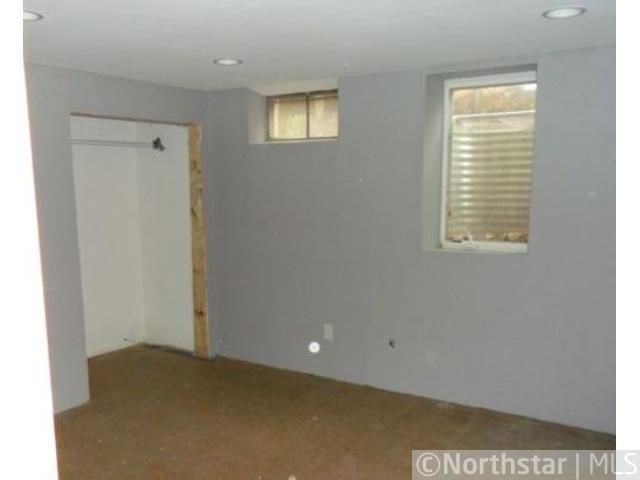 2033 Sargent Ave, Saint Paul, MN 55105
