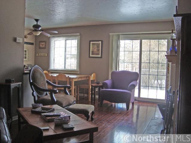 3319 River Bluff Dr, Eagan, MN 55121