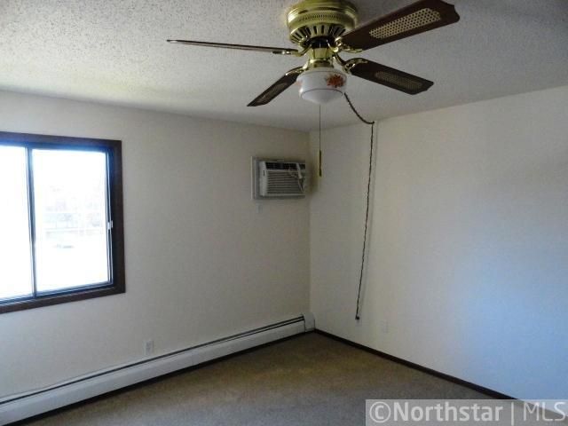 1903 Silver Bell Rd #205, Eagan, MN 55122