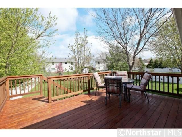 15555 Dapple Cir, Rosemount, MN 55068
