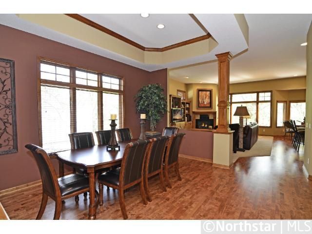 941 Nine Mile Cv S, Hopkins, MN 55343