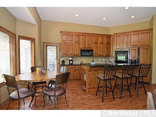 941 Nine Mile Cv S, Hopkins, MN 55343